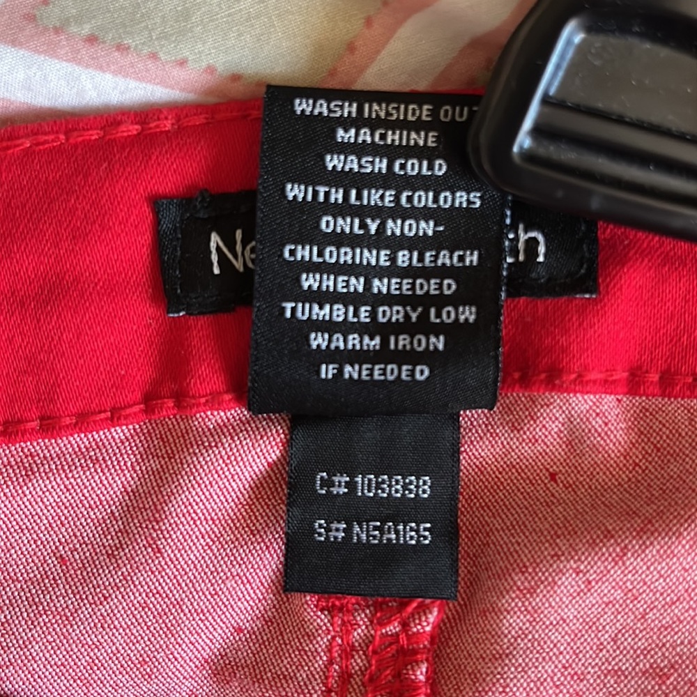 Bright red pants - Picture 8 of 10